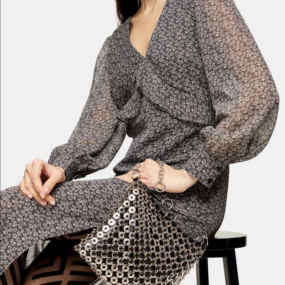 TOPSHOP - Ditsy Ruffle Long Sleeve Chiffon Midi